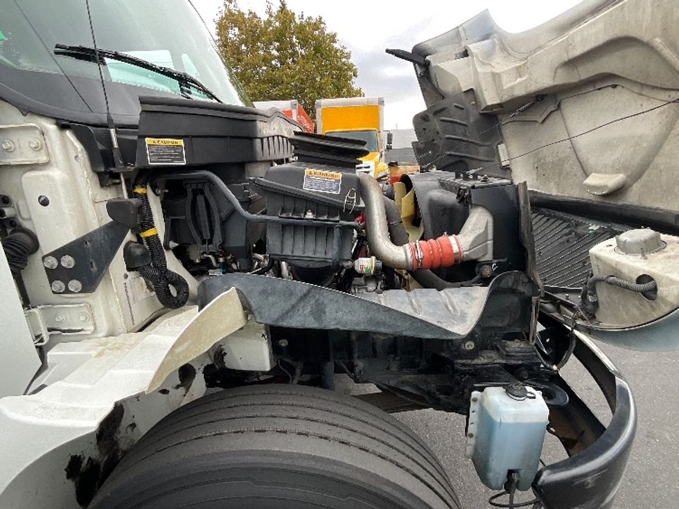 Medium Duty Box Truck-Light and Medium Duty Trucks-International-2019-4300-West Sacramento-CA-132,540\n\t\tmiles-$ 49,750 - Image 19