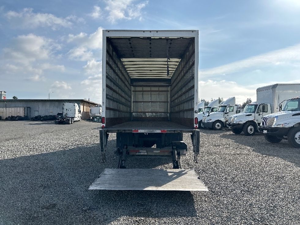 Medium Duty Box Truck-Light and Medium Duty Trucks-International-2019-4300-West Sacramento-CA-136,800\n\t\tmiles-$ 47,500 - Image 10