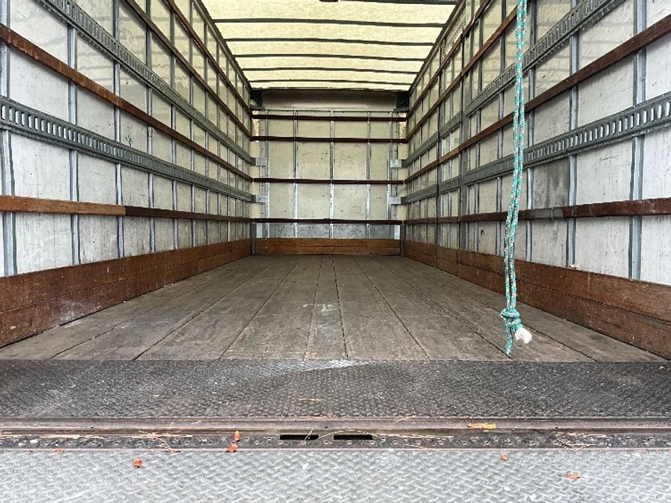Medium Duty Box Truck-Light and Medium Duty Trucks-International-2019-4300-West Sacramento-CA-136,901\n\t\tmiles-$ 49,250 - Image 10