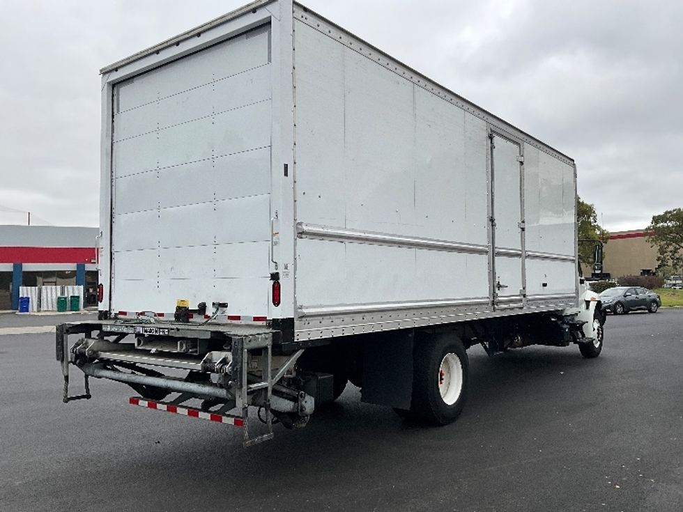 Medium Duty Box Truck-Light and Medium Duty Trucks-International-2019-4300-West Sacramento-CA-136,901\n\t\tmiles-$ 49,250 - Image 13