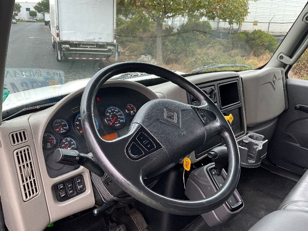 Medium Duty Box Truck-Light and Medium Duty Trucks-International-2019-4300-West Sacramento-CA-136,901\n\t\tmiles-$ 49,250 - Image 18