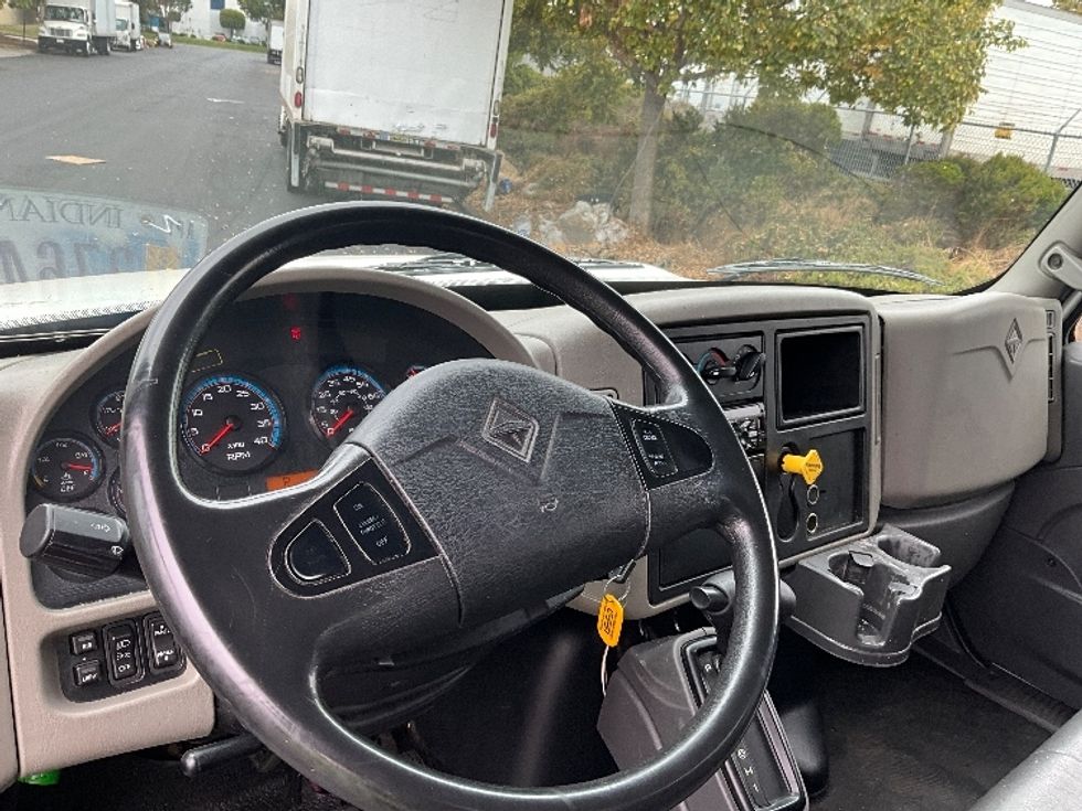 Medium Duty Box Truck-Light and Medium Duty Trucks-International-2019-4300-West Sacramento-CA-136,901\n\t\tmiles-$ 49,250 - Image 19
