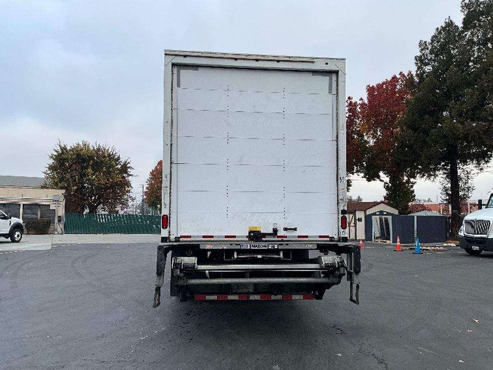 Medium Duty Box Truck-Light and Medium Duty Trucks-International-2019-4300-West Sacramento-CA-138,420\n\t\tmiles-$ 49,250 - Image 7