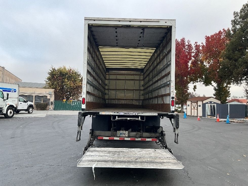 Medium Duty Box Truck-Light and Medium Duty Trucks-International-2019-4300-West Sacramento-CA-138,421\n\t\tmiles-$ 49,250 - Image 9