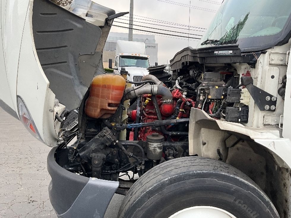 Medium Duty Box Truck-Light and Medium Duty Trucks-International-2019-4300-West Sacramento-CA-138,421\n\t\tmiles-$ 49,250 - Image 24