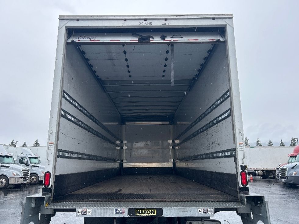 Medium Duty Box Truck-Light and Medium Duty Trucks-International-2019-4300-West Sacramento-CA-138,917\n\t\tmiles-$ 48,750 - Image 8
