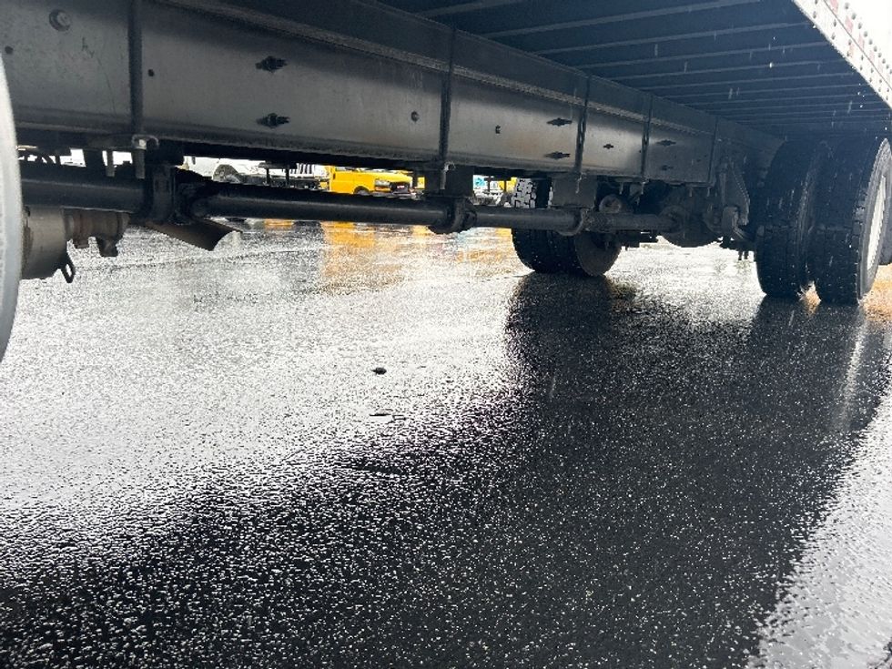 Medium Duty Box Truck-Light and Medium Duty Trucks-International-2019-4300-West Sacramento-CA-138,917\n\t\tmiles-$ 48,750 - Image 5