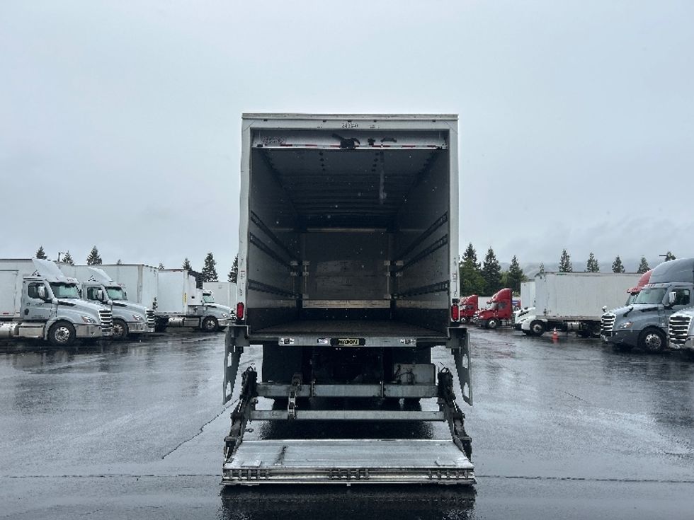 Medium Duty Box Truck-Light and Medium Duty Trucks-International-2019-4300-West Sacramento-CA-138,917\n\t\tmiles-$ 48,750 - Image 9