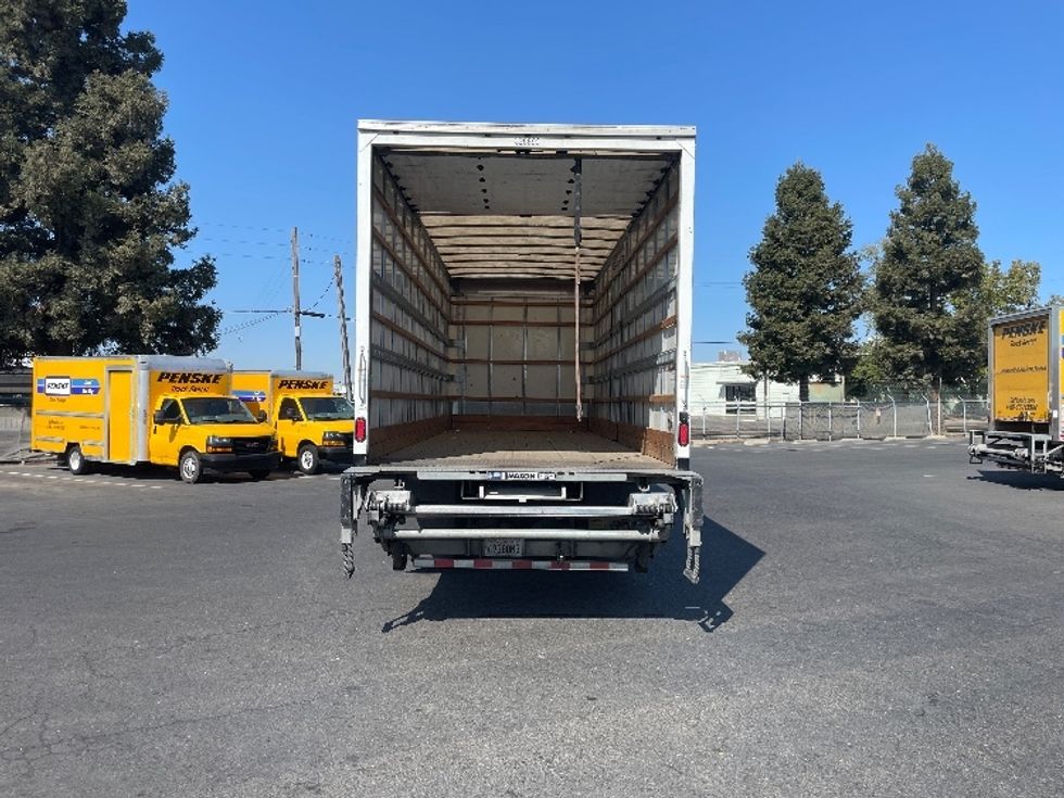 Medium Duty Box Truck-Light and Medium Duty Trucks-International-2019-4300-West Sacramento-CA-151,163\n\t\tmiles-$ 47,250 - Image 8