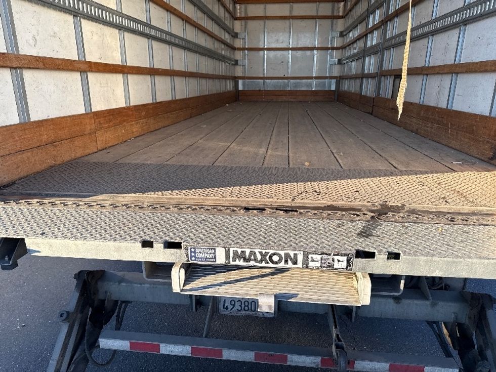 Medium Duty Box Truck-Light and Medium Duty Trucks-International-2019-4300-West Sacramento-CA-151,163\n\t\tmiles-$ 47,250 - Image 10