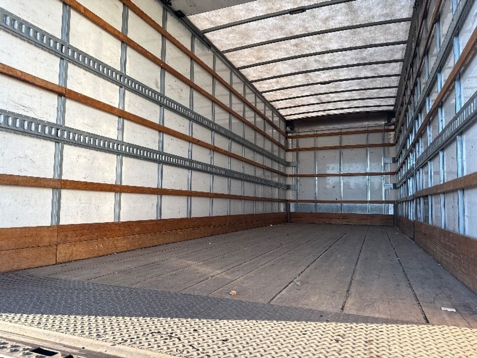 Medium Duty Box Truck-Light and Medium Duty Trucks-International-2019-4300-West Sacramento-CA-151,163\n\t\tmiles-$ 47,250 - Image 11