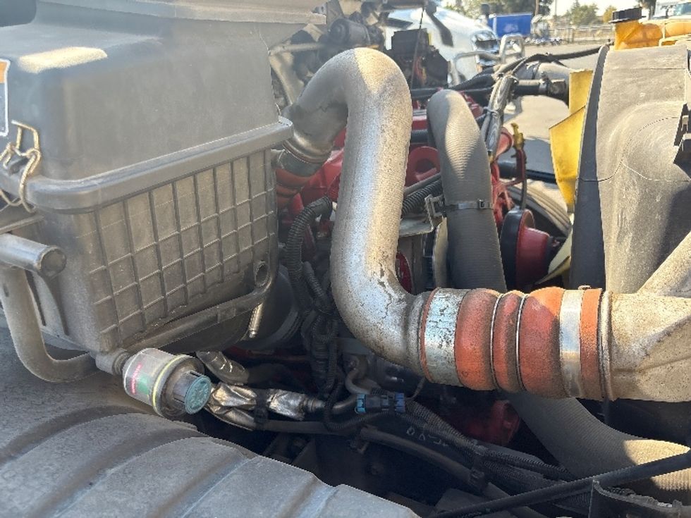 Medium Duty Box Truck-Light and Medium Duty Trucks-International-2019-4300-West Sacramento-CA-151,163\n\t\tmiles-$ 47,250 - Image 21
