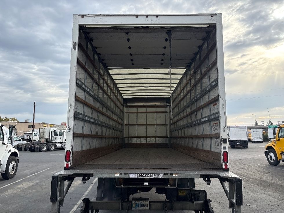 Medium Duty Box Truck-Light and Medium Duty Trucks-International-2019-4300-West Sacramento-CA-152,958\n\t\tmiles-$ 47,000 - Image 8