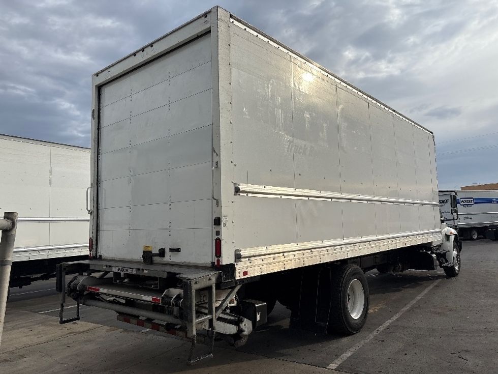 Medium Duty Box Truck-Light and Medium Duty Trucks-International-2019-4300-West Sacramento-CA-152,958\n\t\tmiles-$ 47,000 - Image 13
