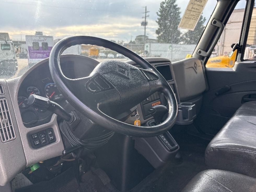 Medium Duty Box Truck-Light and Medium Duty Trucks-International-2019-4300-West Sacramento-CA-152,958\n\t\tmiles-$ 47,000 - Image 17