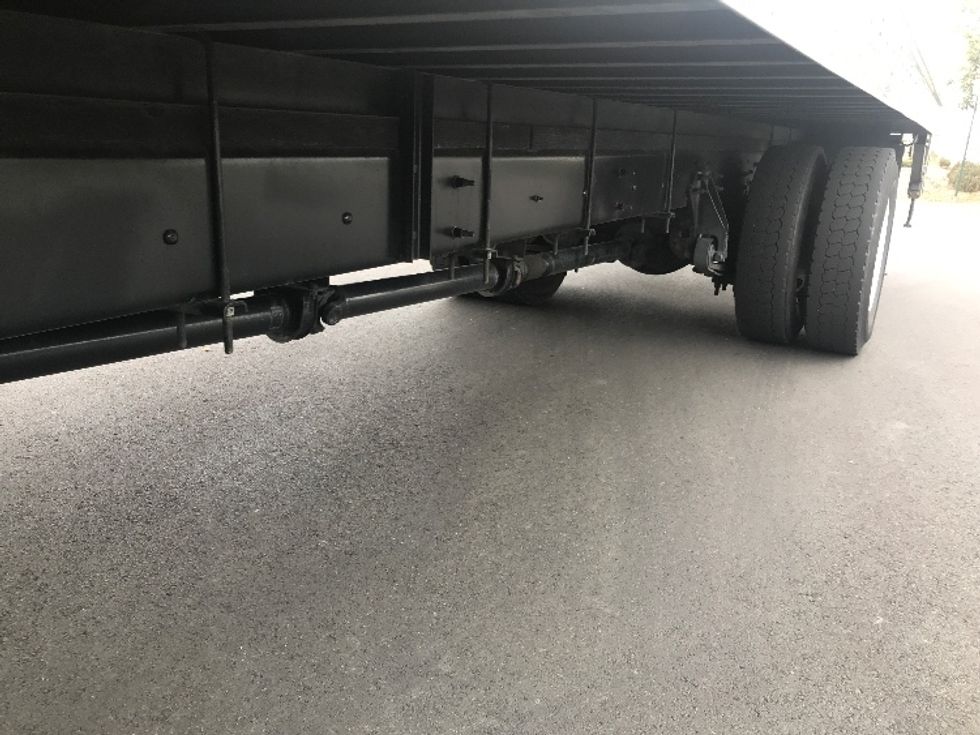 Medium Duty Box Truck-Light and Medium Duty Trucks-International-2019-4300-West Sacramento-CA-153,321\n\t\tmiles-$ 47,000 - Image 5