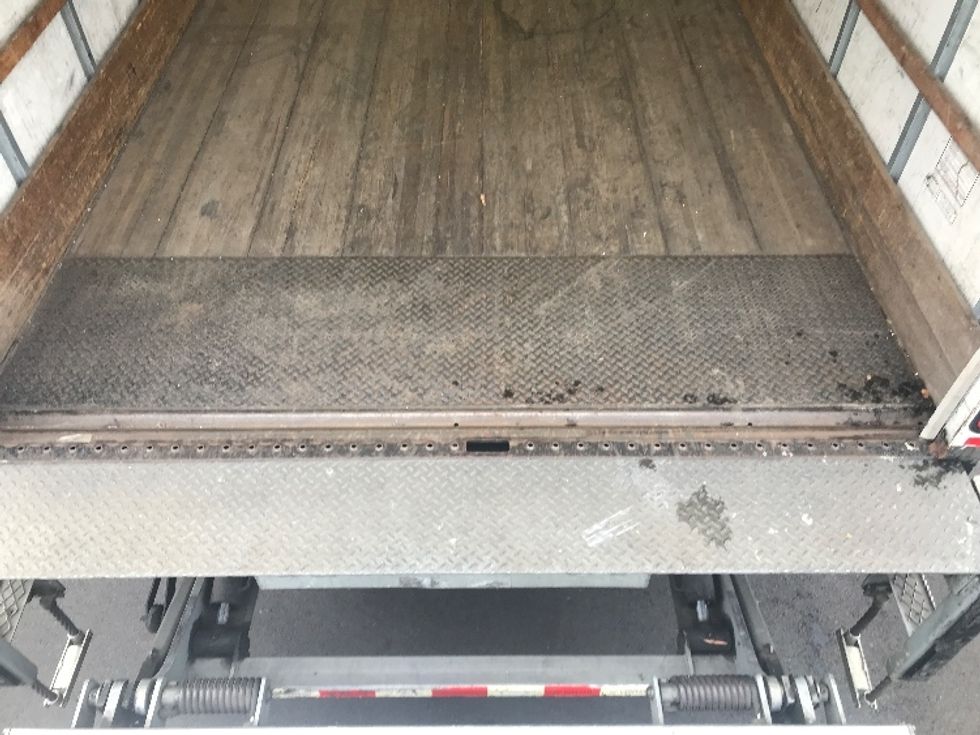 Medium Duty Box Truck-Light and Medium Duty Trucks-International-2019-4300-West Sacramento-CA-153,321\n\t\tmiles-$ 47,000 - Image 10