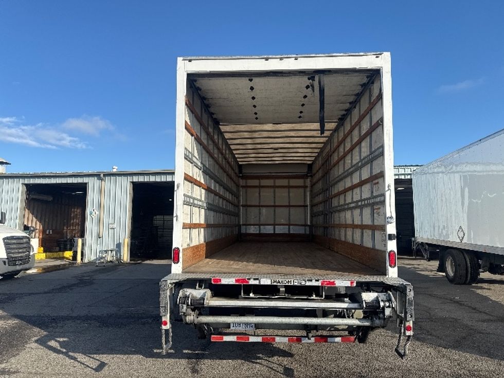 Medium Duty Box Truck-Light and Medium Duty Trucks-International-2019-4300-West Sacramento-CA-159,939\n\t\tmiles-$ 46,000 - Image 8
