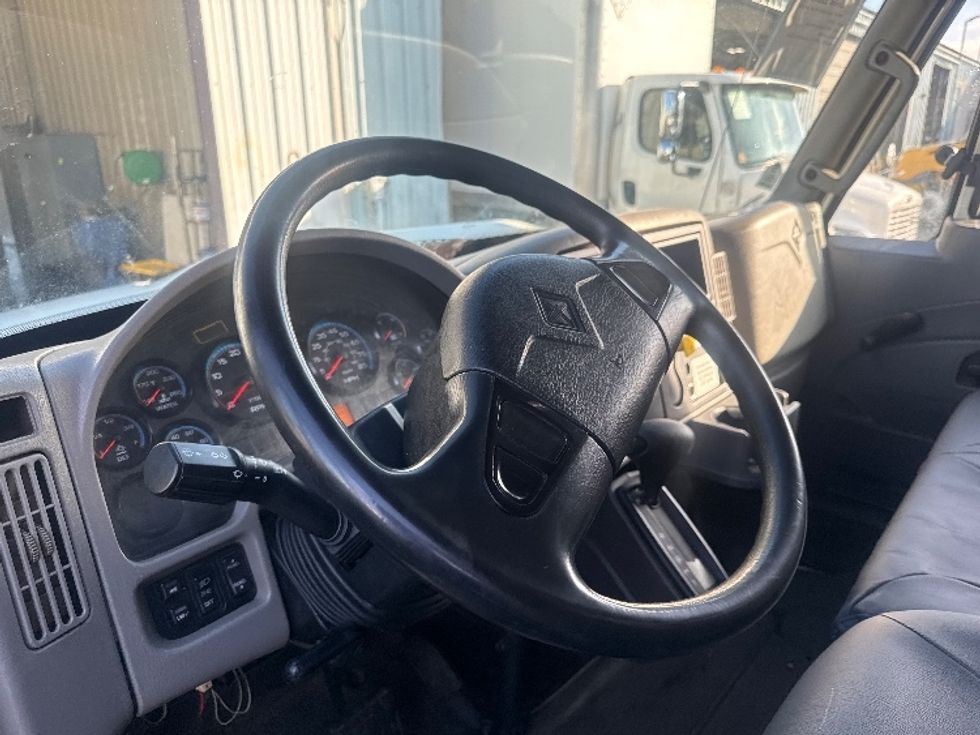 Medium Duty Box Truck-Light and Medium Duty Trucks-International-2019-4300-West Sacramento-CA-159,939\n\t\tmiles-$ 46,000 - Image 17