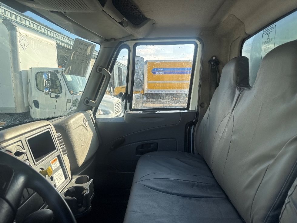 Medium Duty Box Truck-Light and Medium Duty Trucks-International-2019-4300-West Sacramento-CA-159,939\n\t\tmiles-$ 46,000 - Image 19