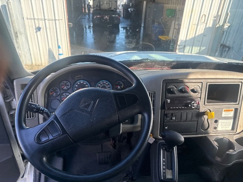 Medium Duty Box Truck-Light and Medium Duty Trucks-International-2019-4300-West Sacramento-CA-159,939\n\t\tmiles-$ 46,000 - Image 18