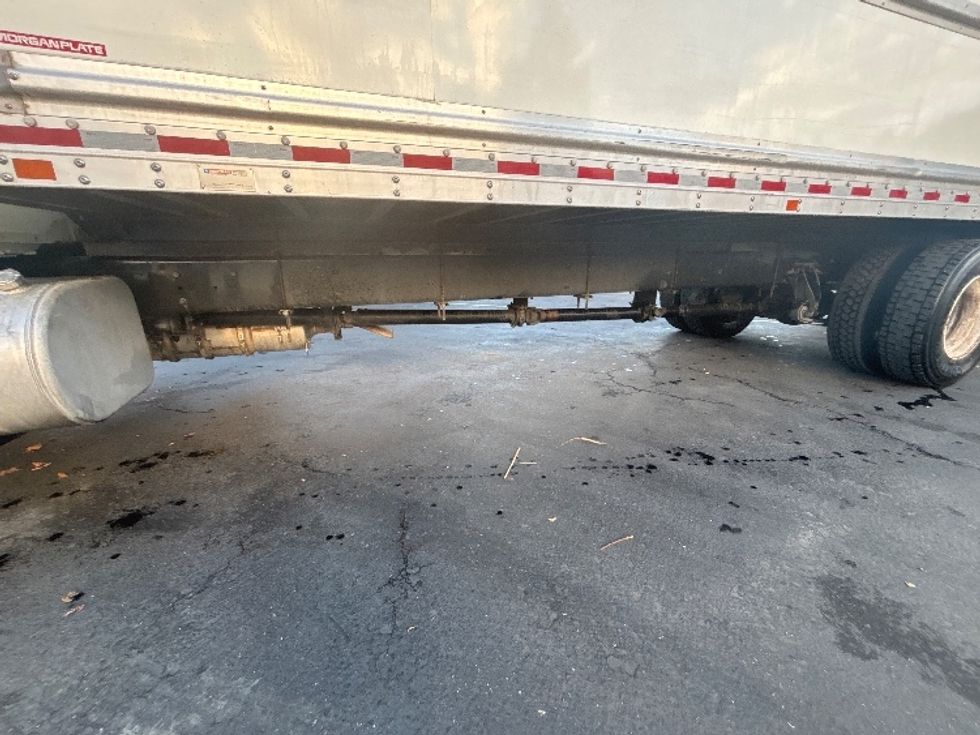 Medium Duty Box Truck-Light and Medium Duty Trucks-International-2019-4300-West Sacramento-CA-160,500\n\t\tmiles-$ 46,000 - Image 5