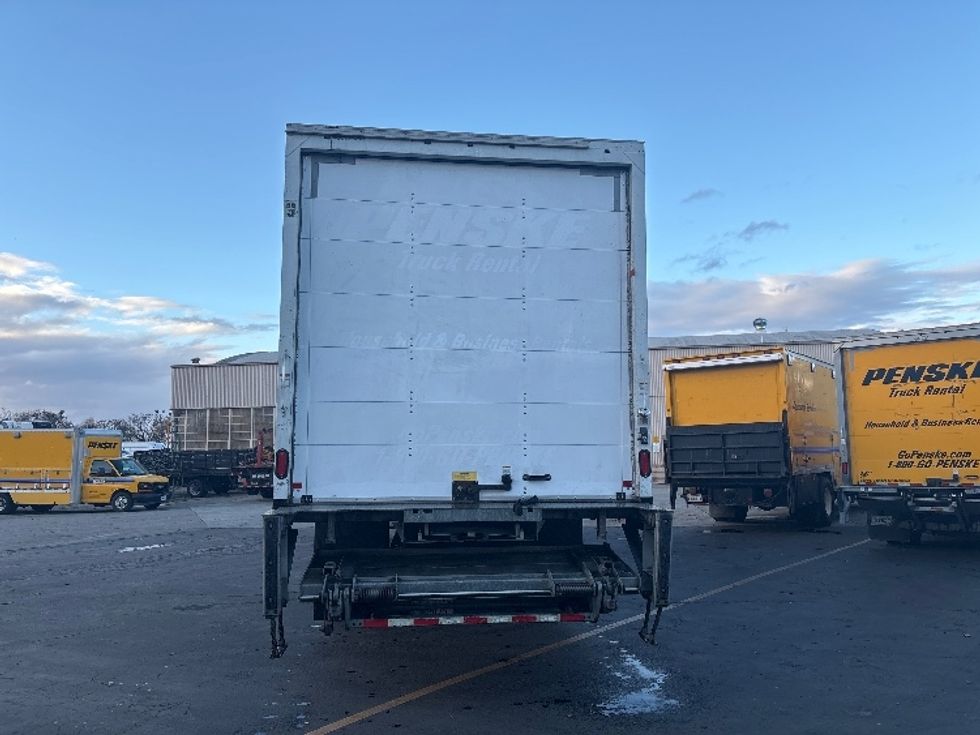Medium Duty Box Truck-Light and Medium Duty Trucks-International-2019-4300-West Sacramento-CA-160,500\n\t\tmiles-$ 46,000 - Image 7