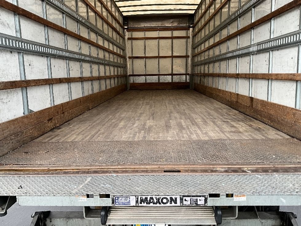 Medium Duty Box Truck-Light and Medium Duty Trucks-International-2019-4300-West Sacramento-CA-165,042\n\t\tmiles-$ 45,250 - Image 10