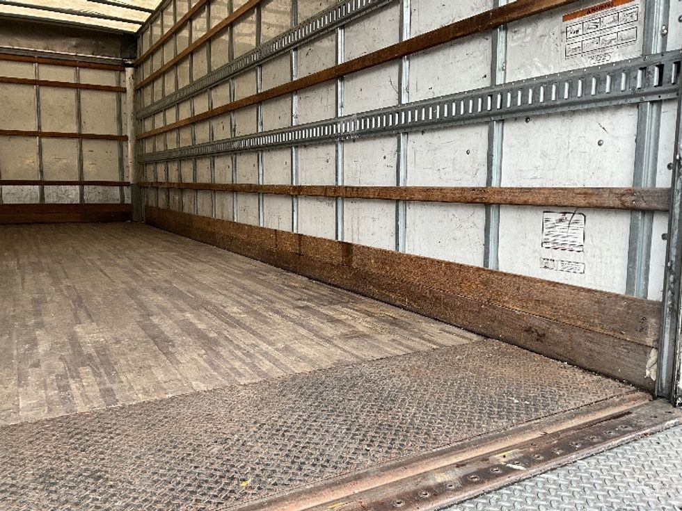 Medium Duty Box Truck-Light and Medium Duty Trucks-International-2019-4300-West Sacramento-CA-165,042\n\t\tmiles-$ 45,250 - Image 12