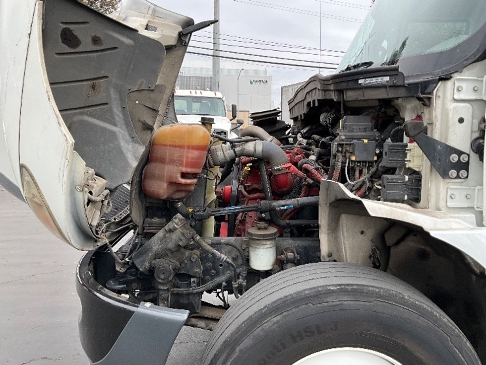 Medium Duty Box Truck-Light and Medium Duty Trucks-International-2019-4300-West Sacramento-CA-165,042\n\t\tmiles-$ 45,250 - Image 24