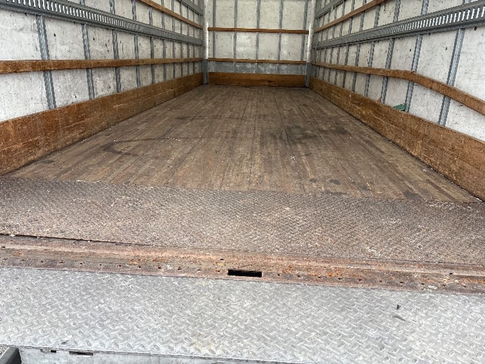 Medium Duty Box Truck-Light and Medium Duty Trucks-International-2019-4300-West Sacramento-CA-167,854\n\t\tmiles-$ 44,750 - Image 10