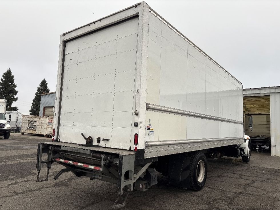 Medium Duty Box Truck-Light and Medium Duty Trucks-International-2019-4300-West Sacramento-CA-167,854\n\t\tmiles-$ 44,750 - Image 13