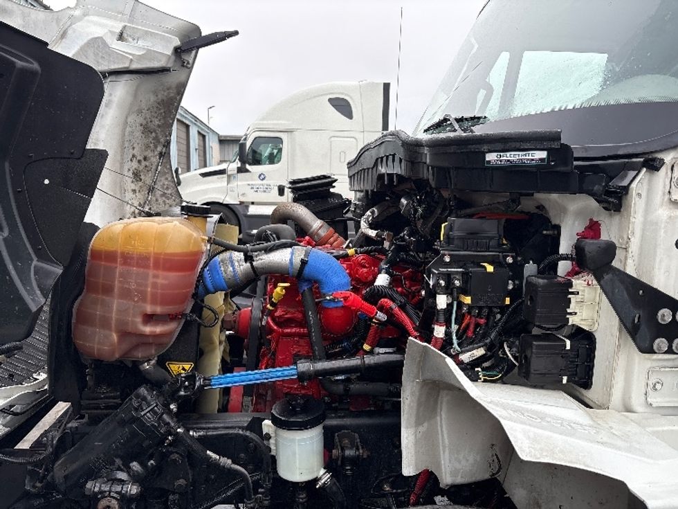 Medium Duty Box Truck-Light and Medium Duty Trucks-International-2019-4300-West Sacramento-CA-167,854\n\t\tmiles-$ 44,750 - Image 24