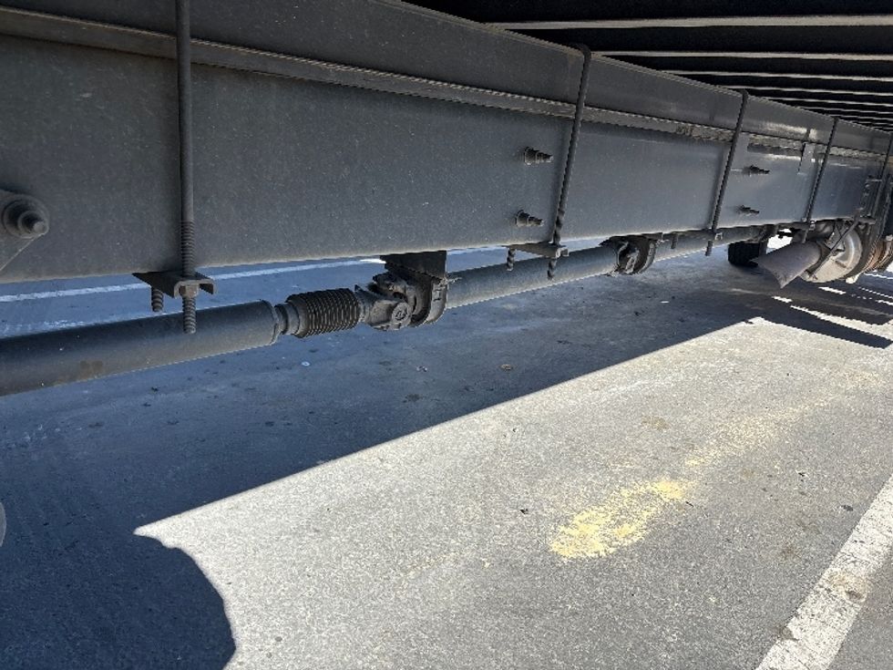 Medium Duty Box Truck-Light and Medium Duty Trucks-International-2019-4300-West Sacramento-CA-185,511\n\t\tmiles-$ 42,000 - Image 14