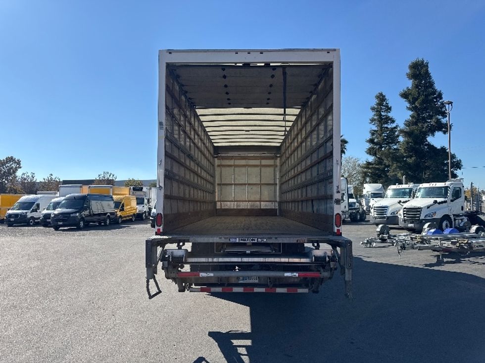 Medium Duty Box Truck-Light and Medium Duty Trucks-International-2019-4300-West Sacramento-CA-192,636\n\t\tmiles-$ 40,750 - Image 8