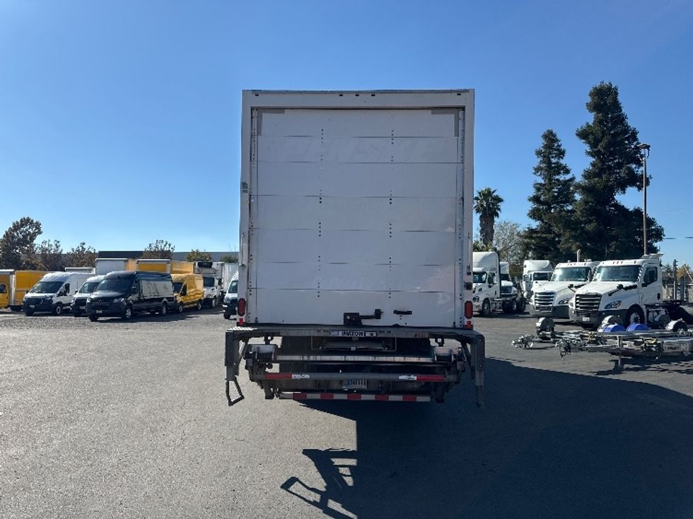 Medium Duty Box Truck-Light and Medium Duty Trucks-International-2019-4300-West Sacramento-CA-192,636\n\t\tmiles-$ 40,750 - Image 7