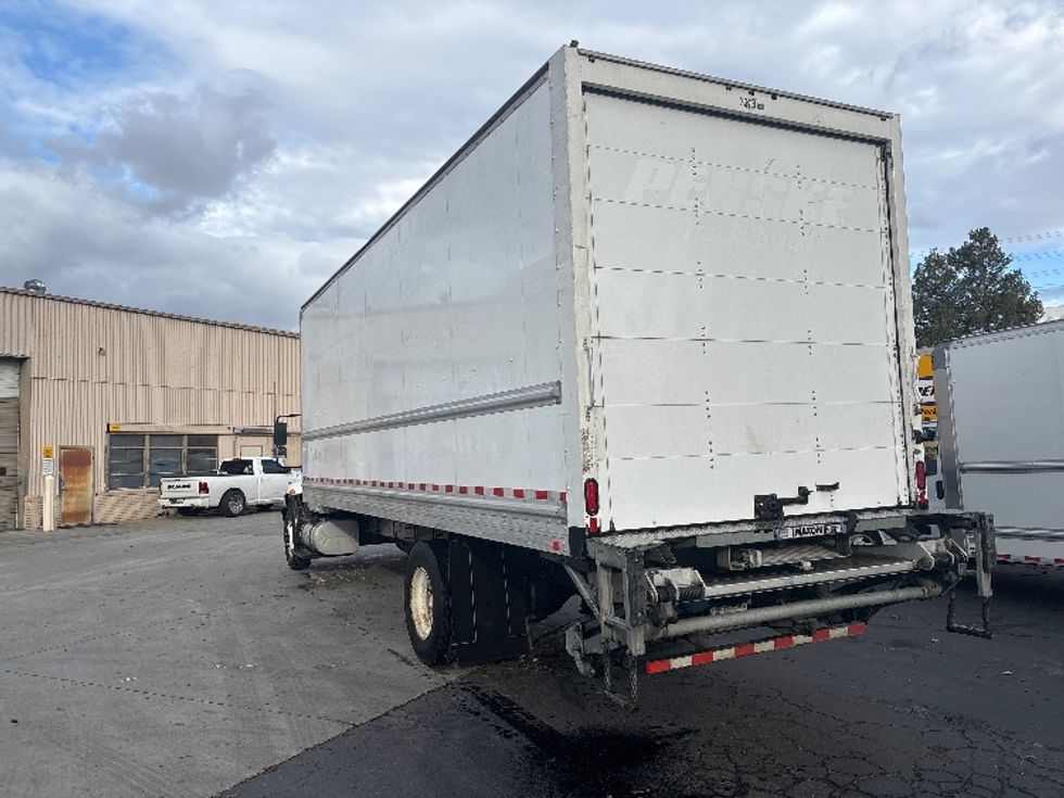 Medium Duty Box Truck-Light and Medium Duty Trucks-International-2019-4300-West Sacramento-CA-195,477\n\t\tmiles-$ 40,500 - Image 6