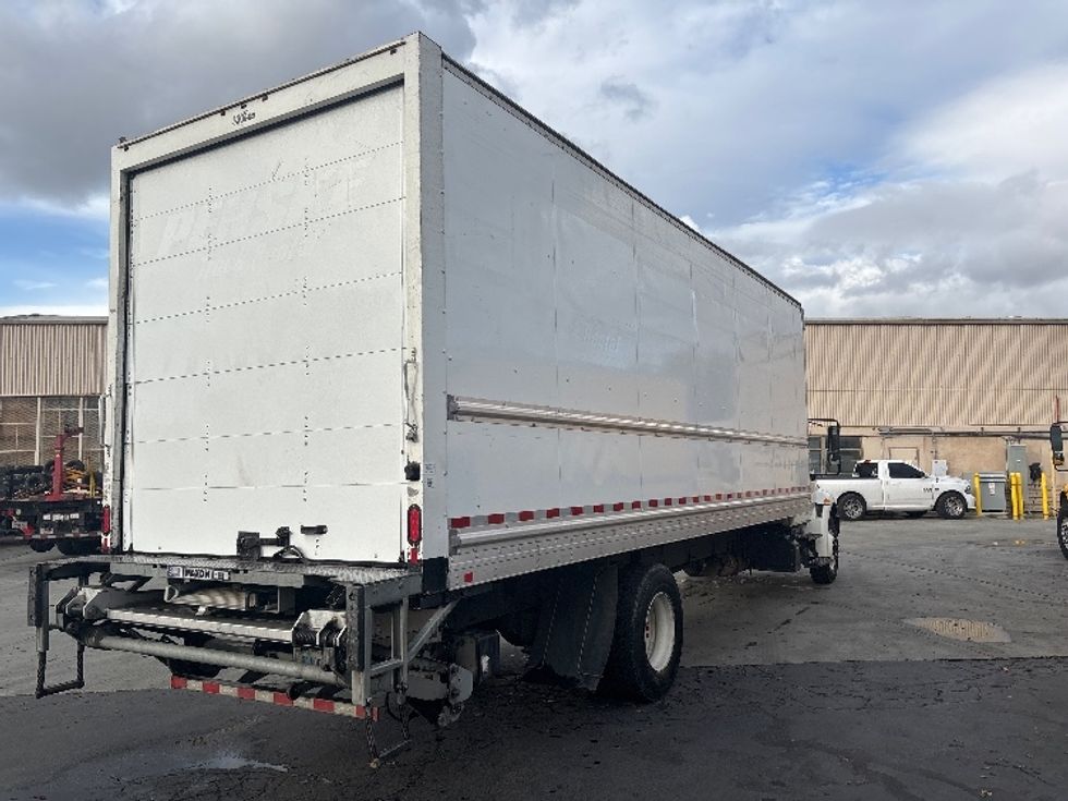 Medium Duty Box Truck-Light and Medium Duty Trucks-International-2019-4300-West Sacramento-CA-195,477\n\t\tmiles-$ 40,500 - Image 13