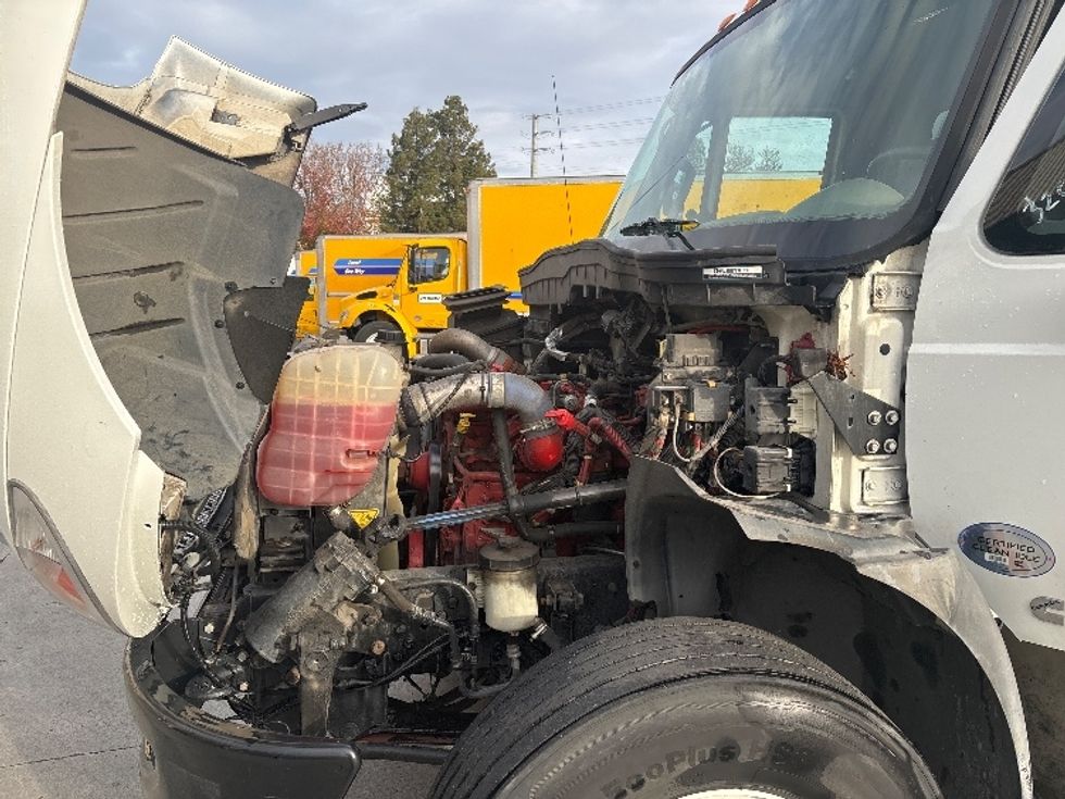 Medium Duty Box Truck-Light and Medium Duty Trucks-International-2019-4300-West Sacramento-CA-195,477\n\t\tmiles-$ 40,500 - Image 24