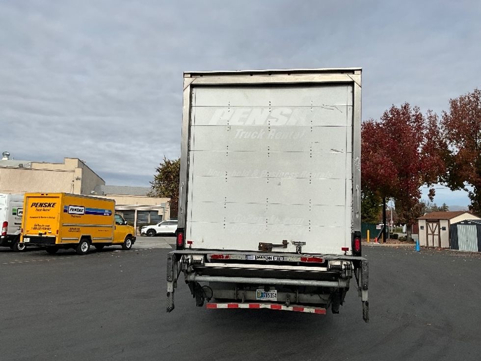 Medium Duty Box Truck-Light and Medium Duty Trucks-International-2019-4300-West Sacramento-CA-216,383\n\t\tmiles-$ 36,250 - Image 7