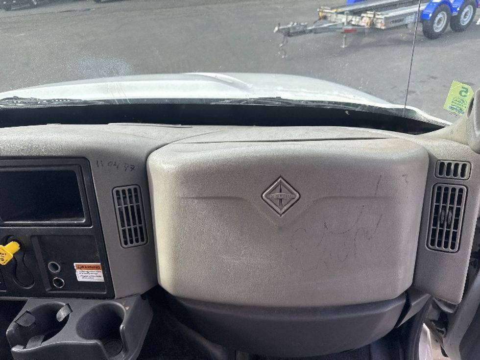 Medium Duty Box Truck-Light and Medium Duty Trucks-International-2019-4300-West Sacramento-CA-224,670\n\t\tmiles-$ 36,000 - Image 21