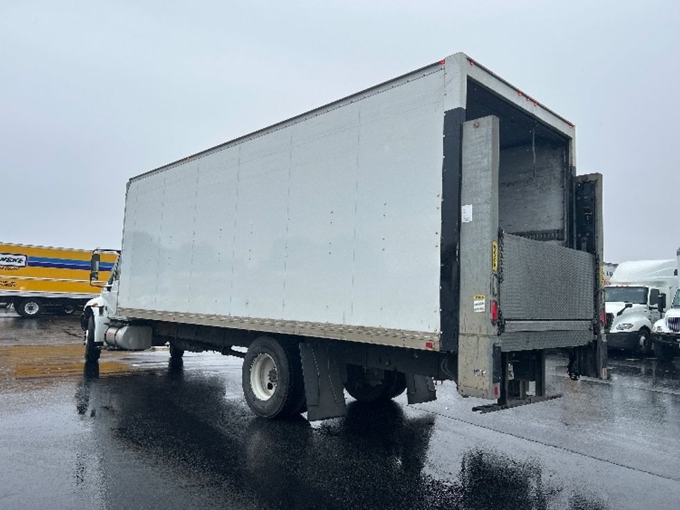 Medium Duty Box Truck-Light and Medium Duty Trucks-International-2019-4300-West Sacramento-CA-239,843\n\t\tmiles-$ 34,000 - Image 6