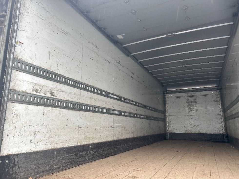 Medium Duty Box Truck-Light and Medium Duty Trucks-International-2019-4300-West Sacramento-CA-239,843\n\t\tmiles-$ 34,000 - Image 11