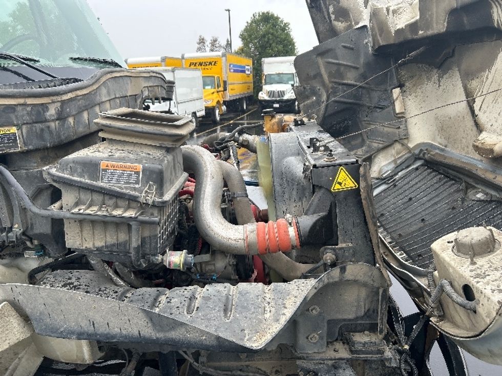Medium Duty Box Truck-Light and Medium Duty Trucks-International-2019-4300-West Sacramento-CA-239,843\n\t\tmiles-$ 34,000 - Image 23