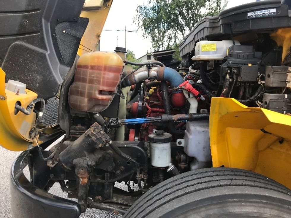 Medium Duty Box Truck-Light and Medium Duty Trucks-International-2019-4300-Windsor-ON-242,453\n\t\tkm-$ 58,750 - Image 24