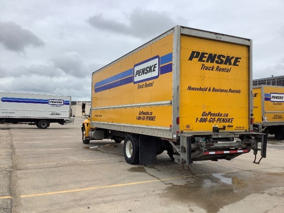 Medium Duty Box Truck-Light and Medium Duty Trucks-International-2019-4300-Winnipeg-MB-246,890\n\t\tkm-$ 56,250 - Image 6