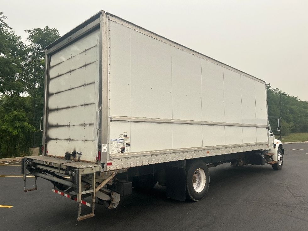 Medium Duty Box Truck-Light and Medium Duty Trucks-International-2019-4300-Zelienople-PA-98,826\n\t\tmiles-$ 56,500 - Image 13