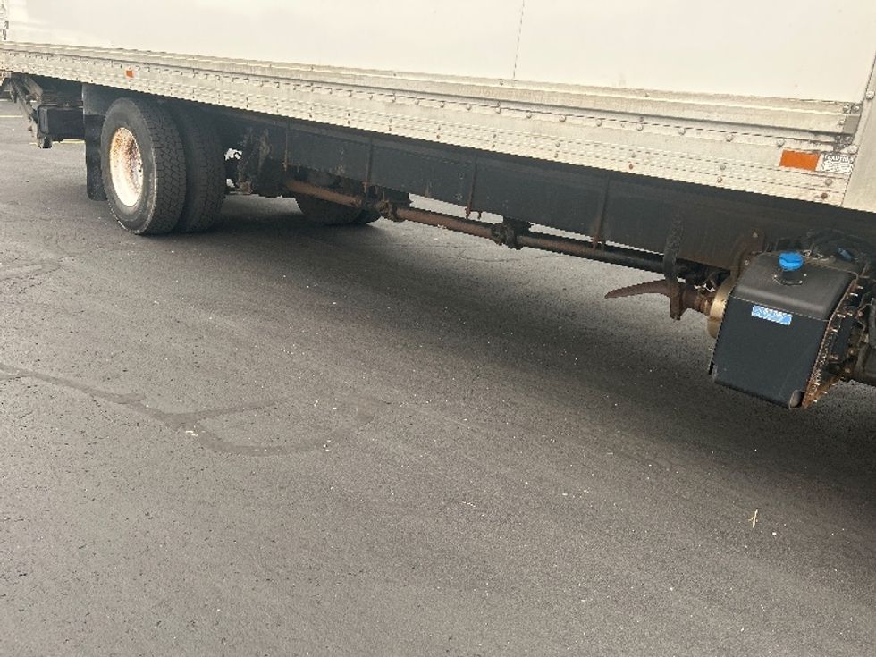 Medium Duty Box Truck-Light and Medium Duty Trucks-International-2019-4300-Zelienople-PA-98,826\n\t\tmiles-$ 56,500 - Image 14