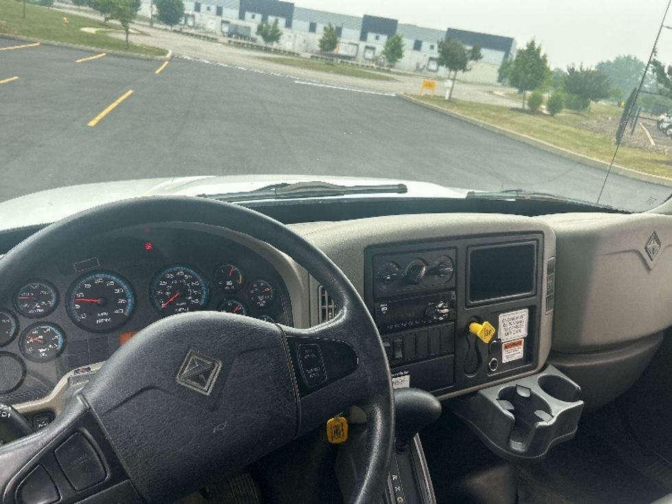 Medium Duty Box Truck-Light and Medium Duty Trucks-International-2019-4300-Zelienople-PA-98,826\n\t\tmiles-$ 56,500 - Image 17