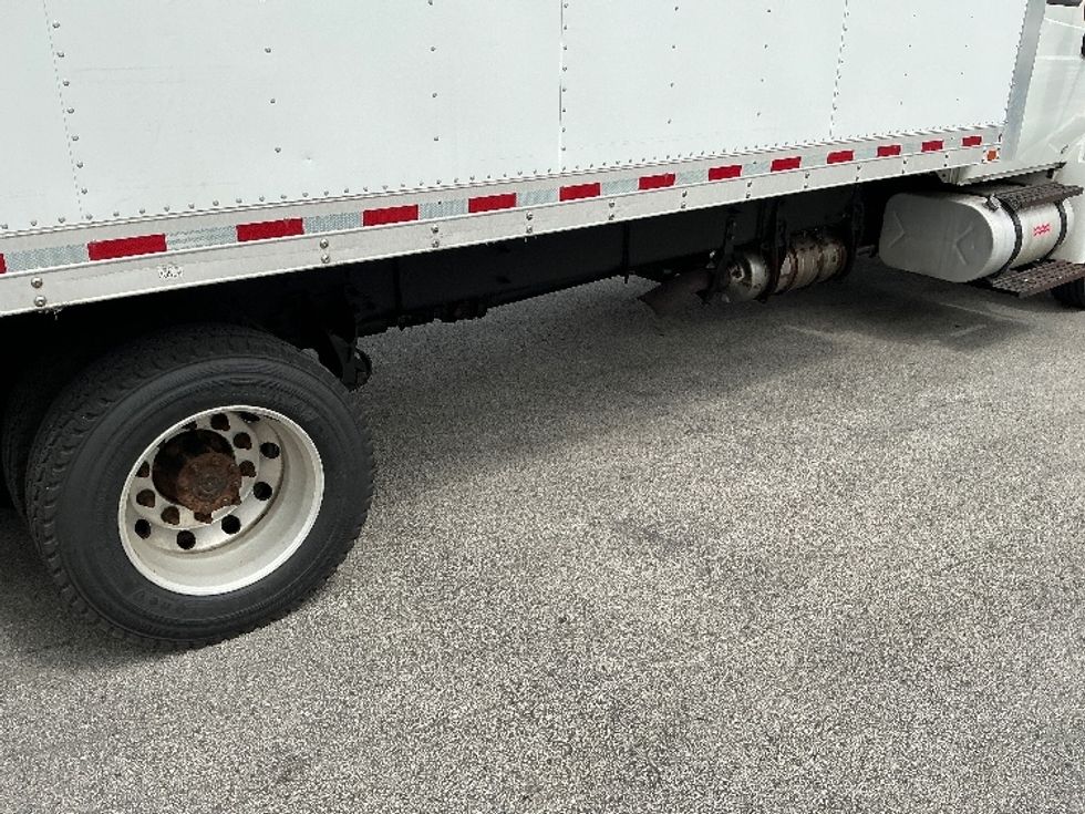 Medium Duty Box Truck-Light and Medium Duty Trucks-International-2019-4300LP-La Porte-IN-224,414\n\t\tmiles-$ 28,250 - Image 13